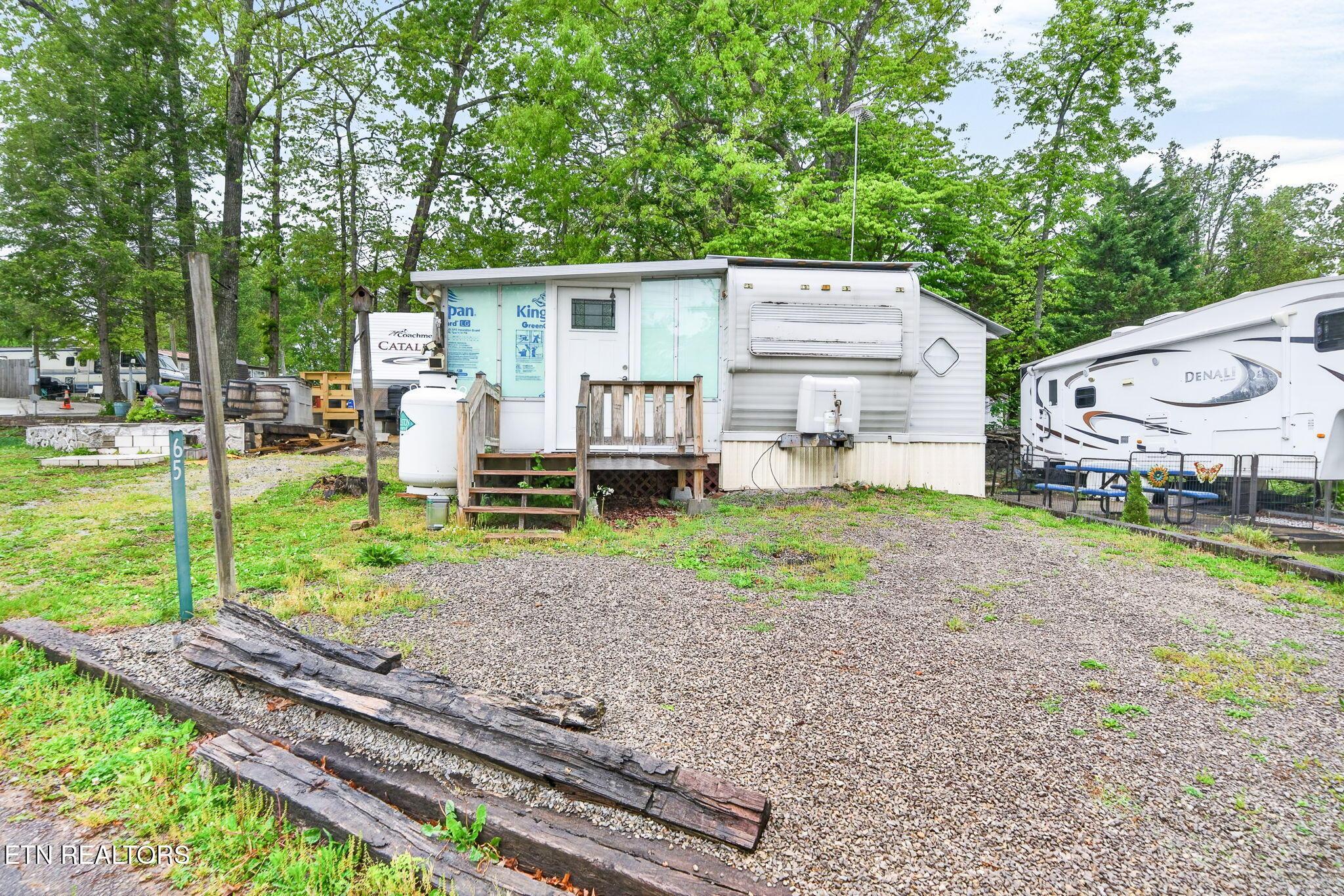 Image 1: 1-web-or-mls-65 Seminole Rd_001_TNPC