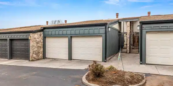 1919 Cherokee Bluff Drive