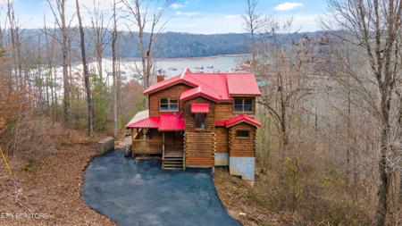 731 Saddle Ridge Drive