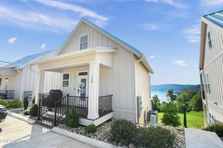 110 E Harbor View Lane