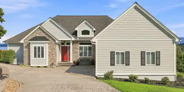 Image 3: 630_Waterwood_Court_White_Pine_001