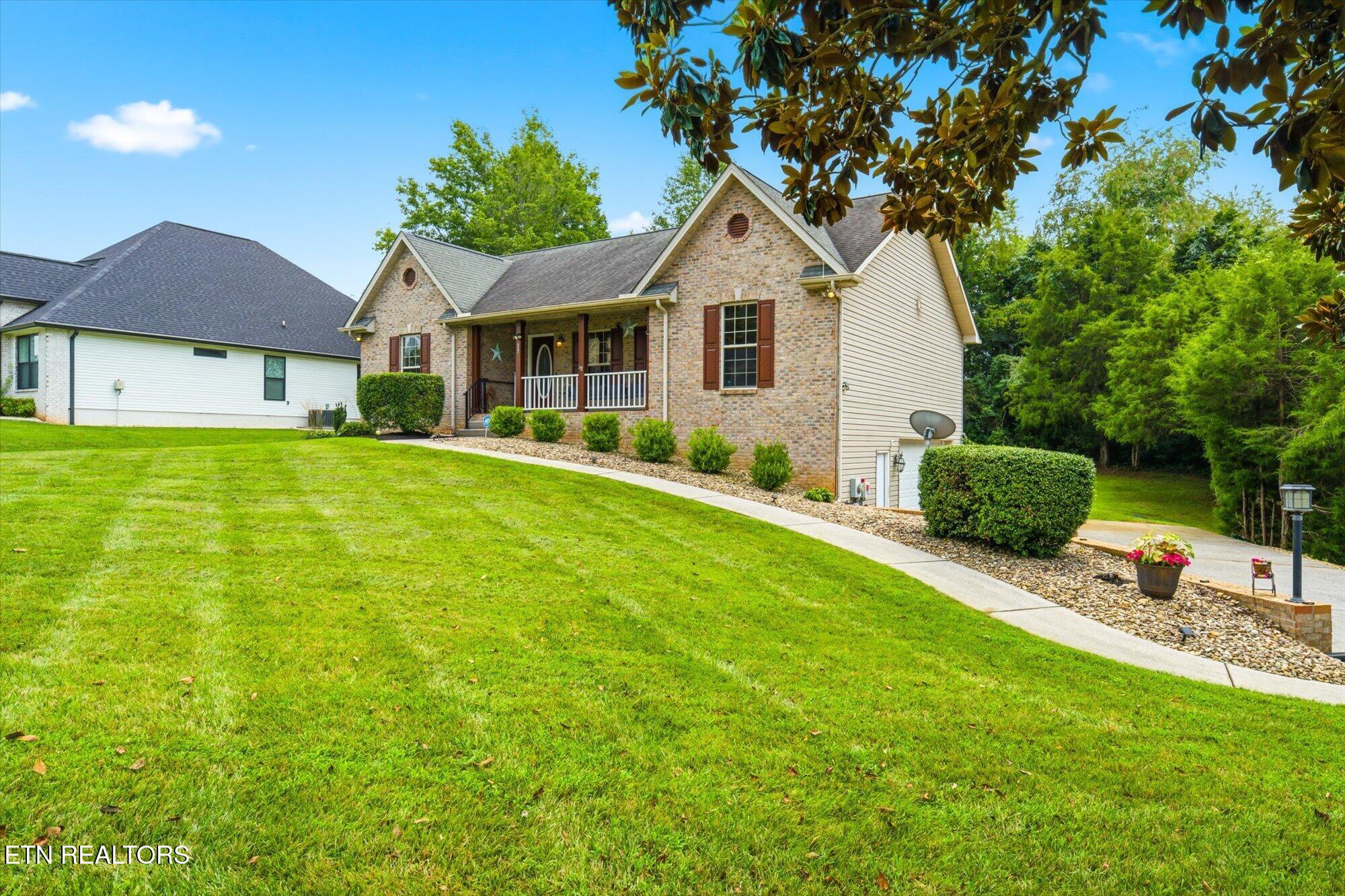 Image 3: 04-117-Saloli-Way-Loudon-TN-4