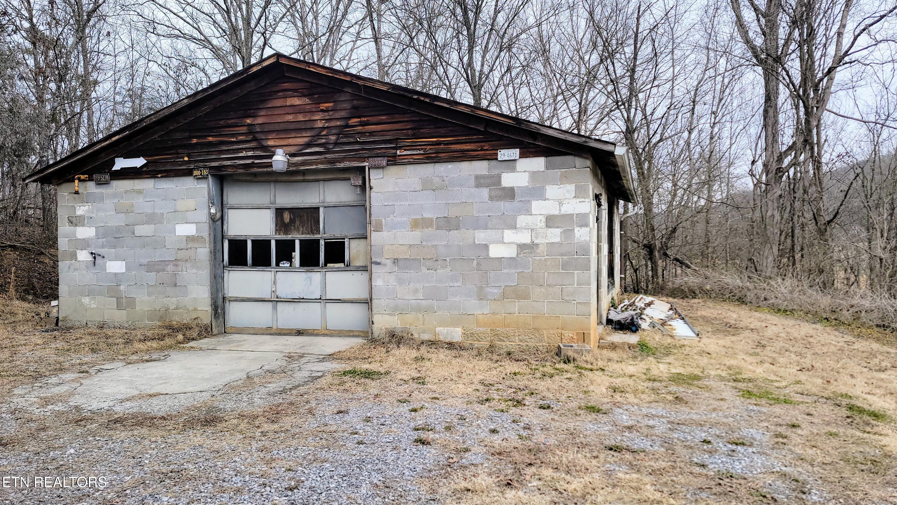 Image 3: workshop