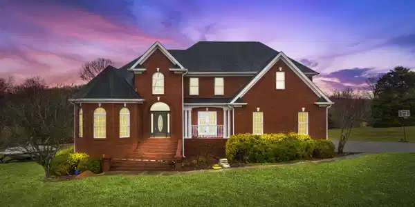142 River Place Point