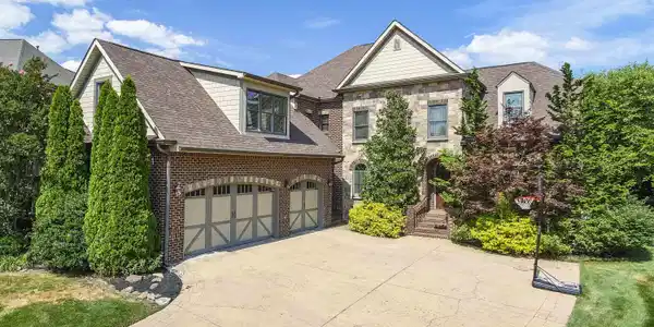 504 Raeburn Lane