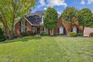 10213 Meadow Ridges Lane