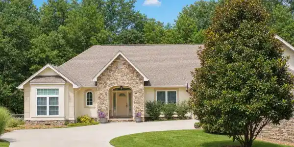 104 Mariners Drive