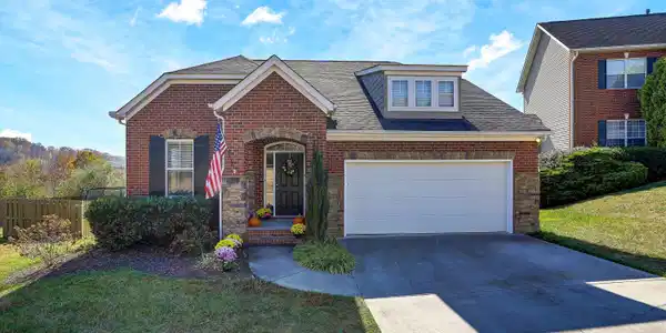 837 Heathgate Rd