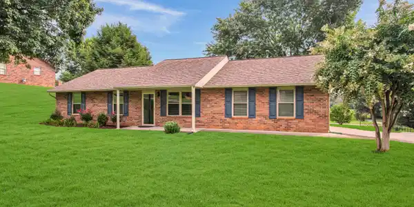 813 Spinnaker Rd