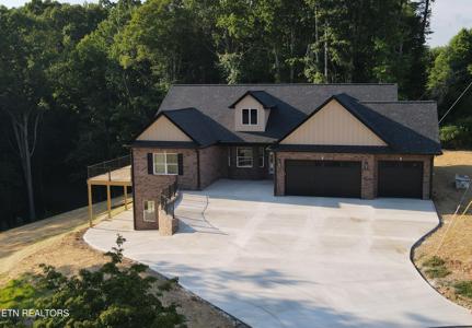 455 Lake Vista Drive