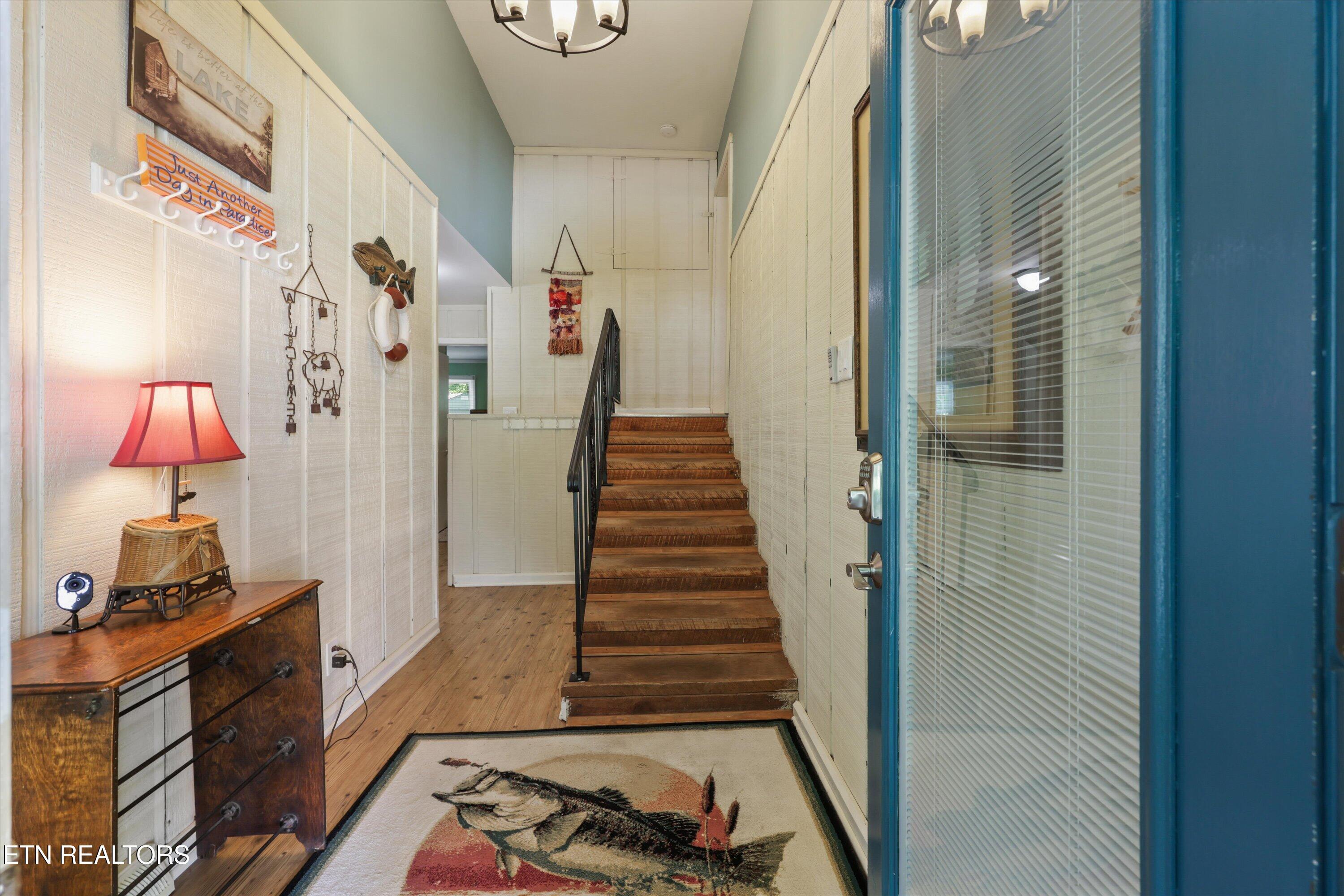 Image 4: 03-131 Shore Loop 09