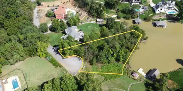 3016 Whispering Cove Drive