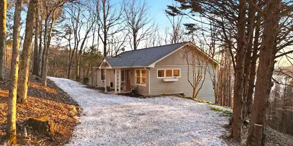 102 Jones Lake Way
