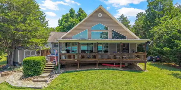 2529 McCloud Way