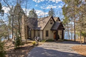 17189 Lighthouse Pointe Drive