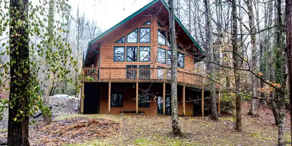 4270 Fox Hills Drive
