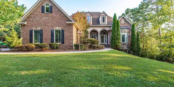 630 Conkinnon Drive
