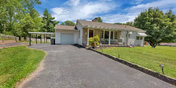 3902 Holston Hills Rd