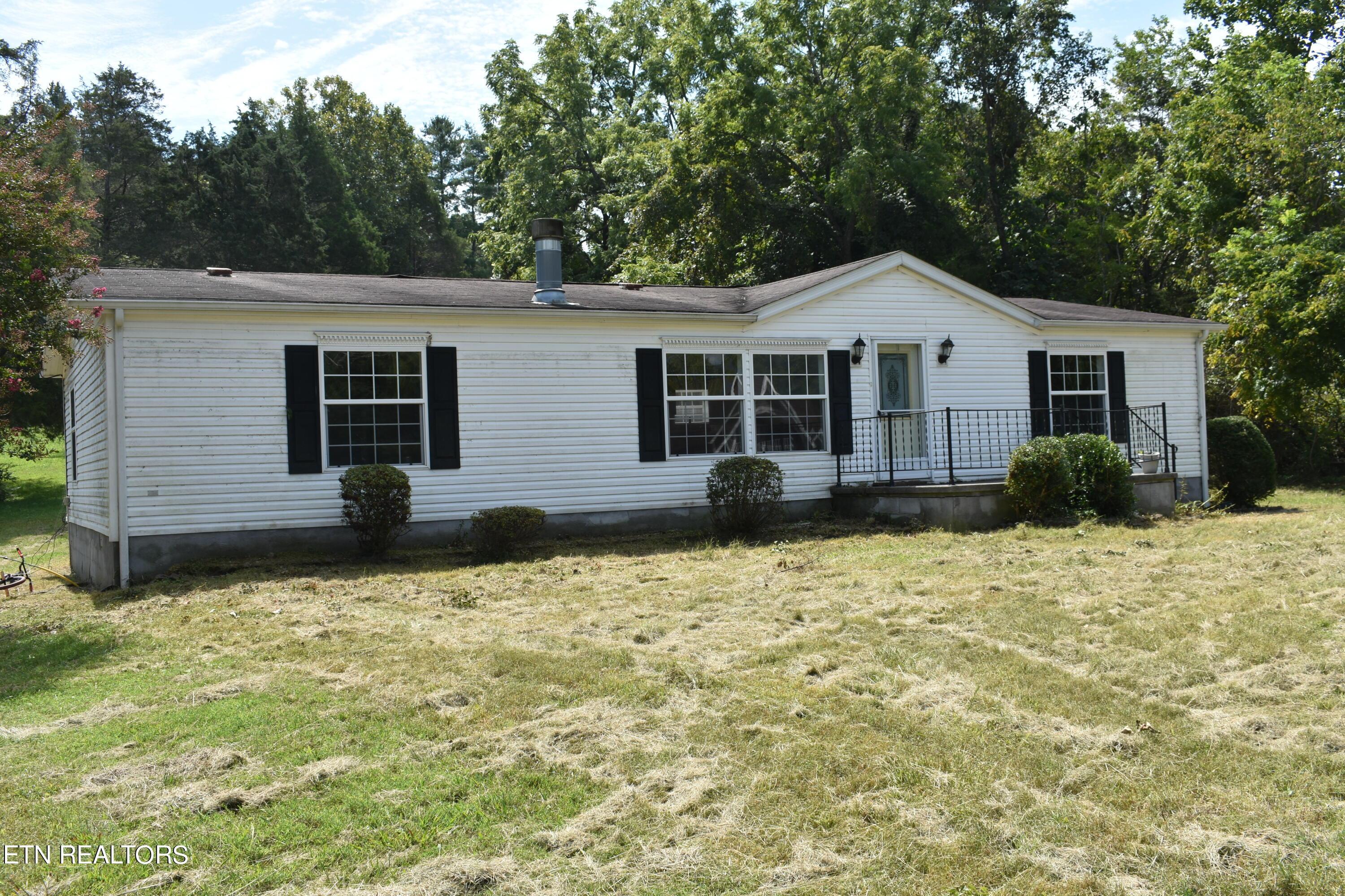 365 Shores Drive, Speedwell, TN lhrmls01772439