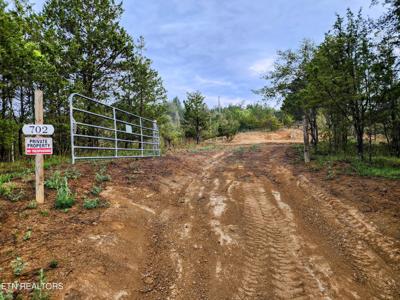702 Driftwood Cir