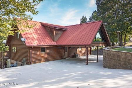 225 Lake Forest Lane