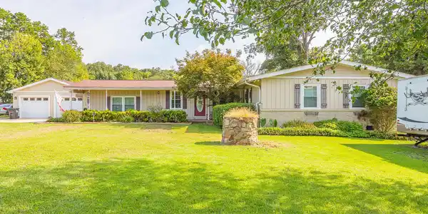 2434 N Shore Acres Rd