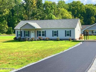 135 Waters Edge Drive