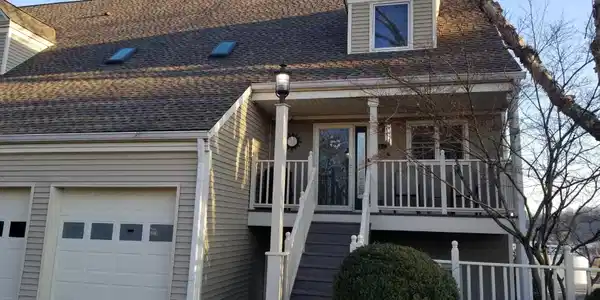 534 Riverfront Way