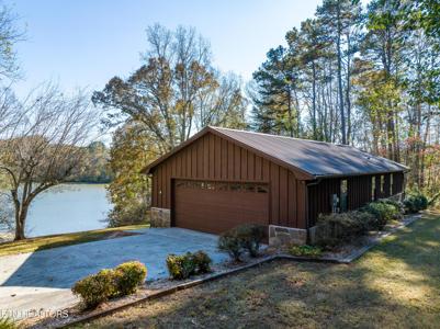 570 Scenic River Rd