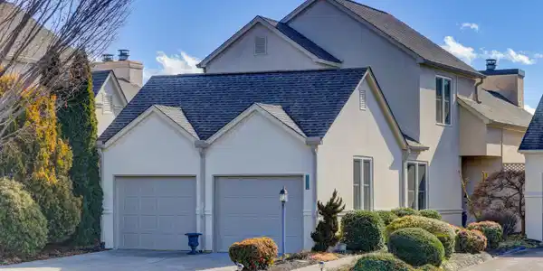3469 Commodore Pointe