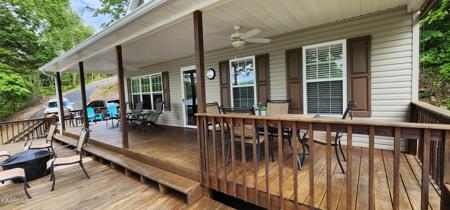 481 E Norris Point Rd