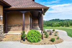 135 Shiners Bluff Drive