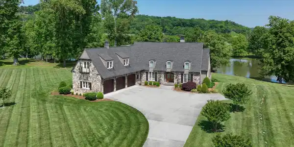 3829 Jackson Bend Drive