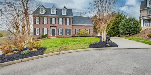 1801 Lakemont Lane