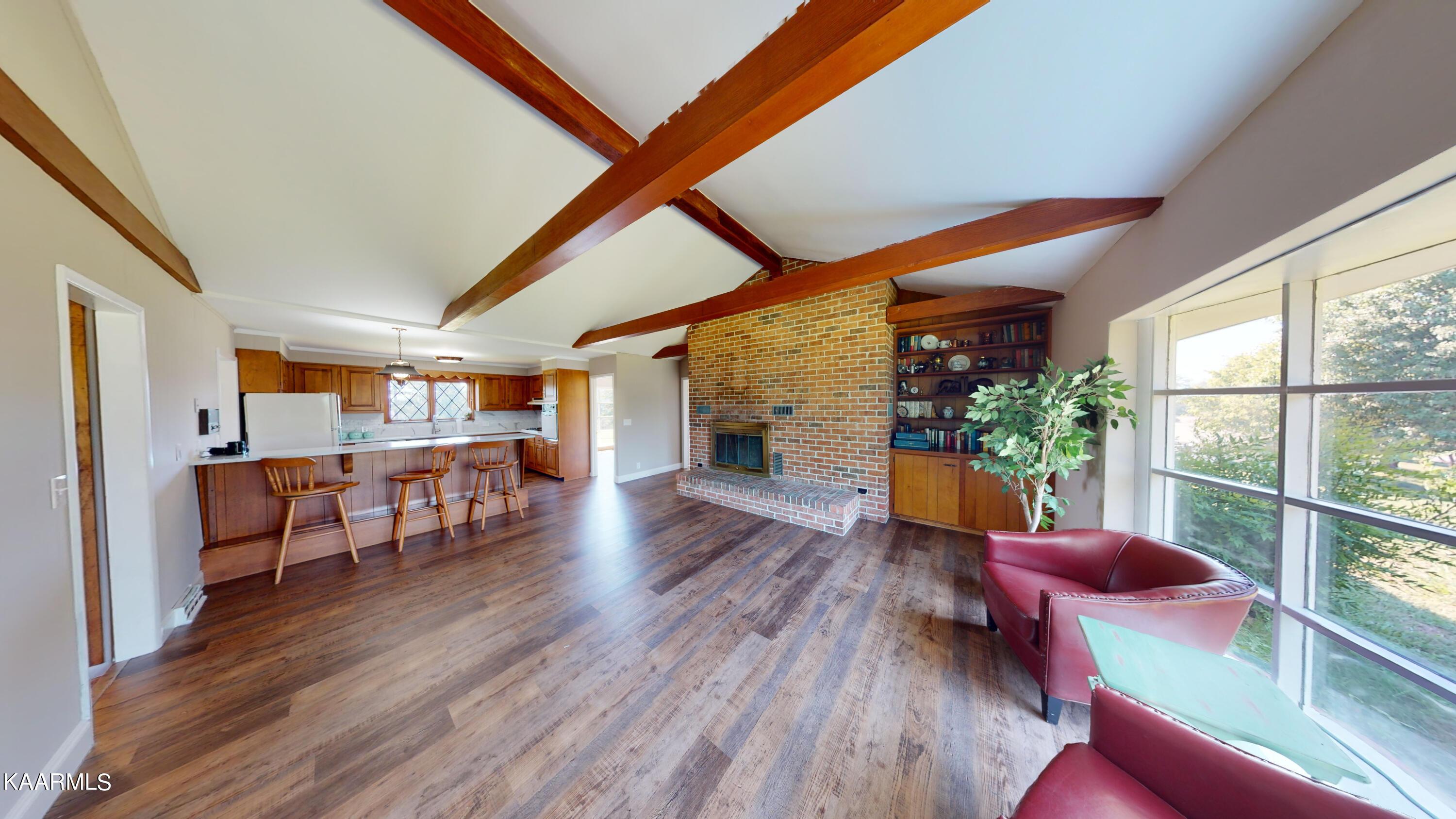 Image 2: 2- Living Room 1