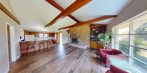 Image 2: 2- Living Room 1