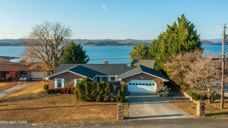 206 Five Point Drive