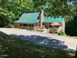 569 Hiawassee View Drive