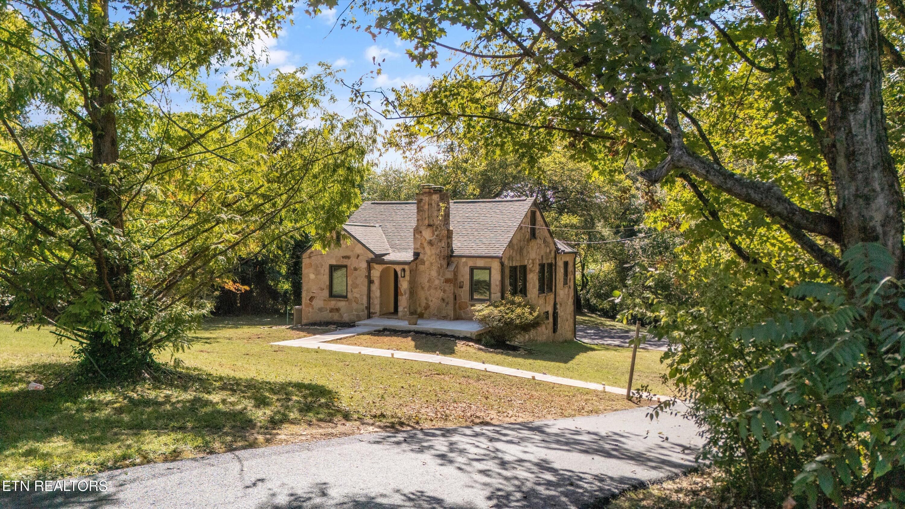 Image 2: 25-6001 E Governor John Sevier Hwy08