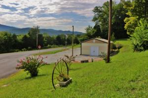 926 Lovely Bluff Rd