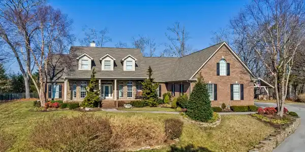 280 Conkinnon Drive