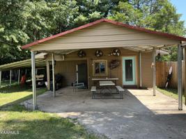 125 Sanders Rd
