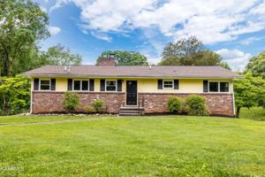1409 Coesta Circle