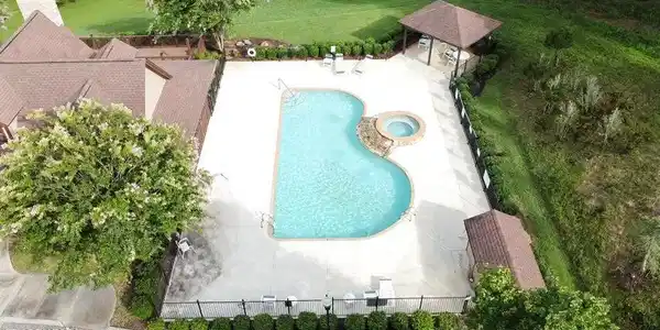 Image 3: DACC Clubhouse POOL