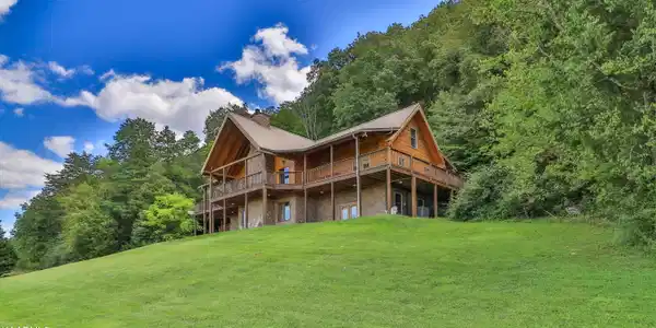 9108 Brownlow Newman Rd