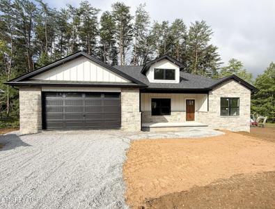 124 Hawes Circle