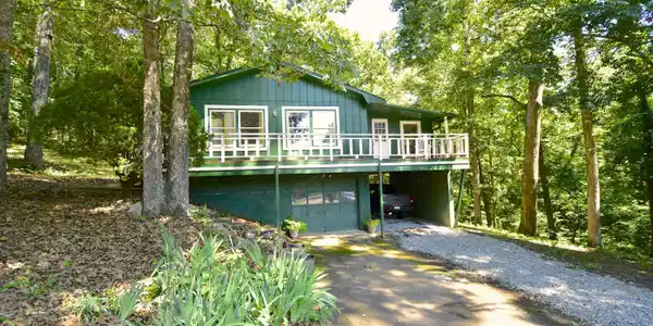 1000 Lake Forest Drive