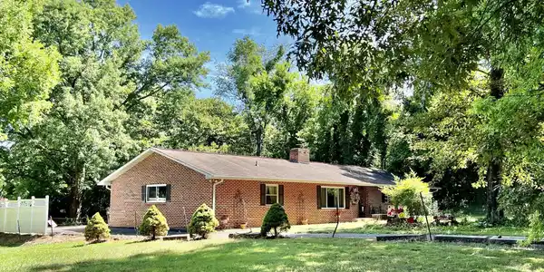 11438 Lindsey Lane
