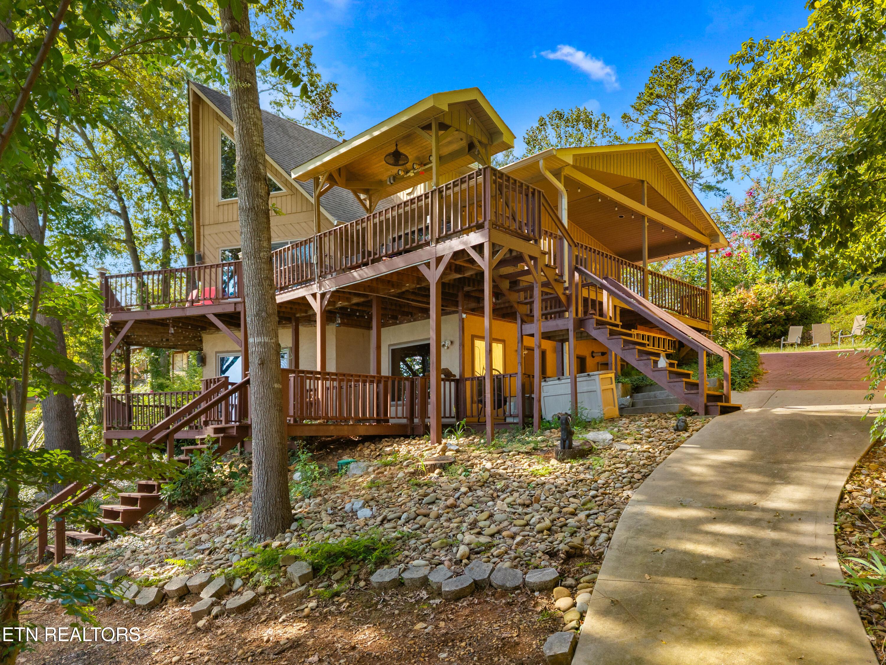 Image 4: 041-833PlainviewDrive-Dandridge-TN-37725