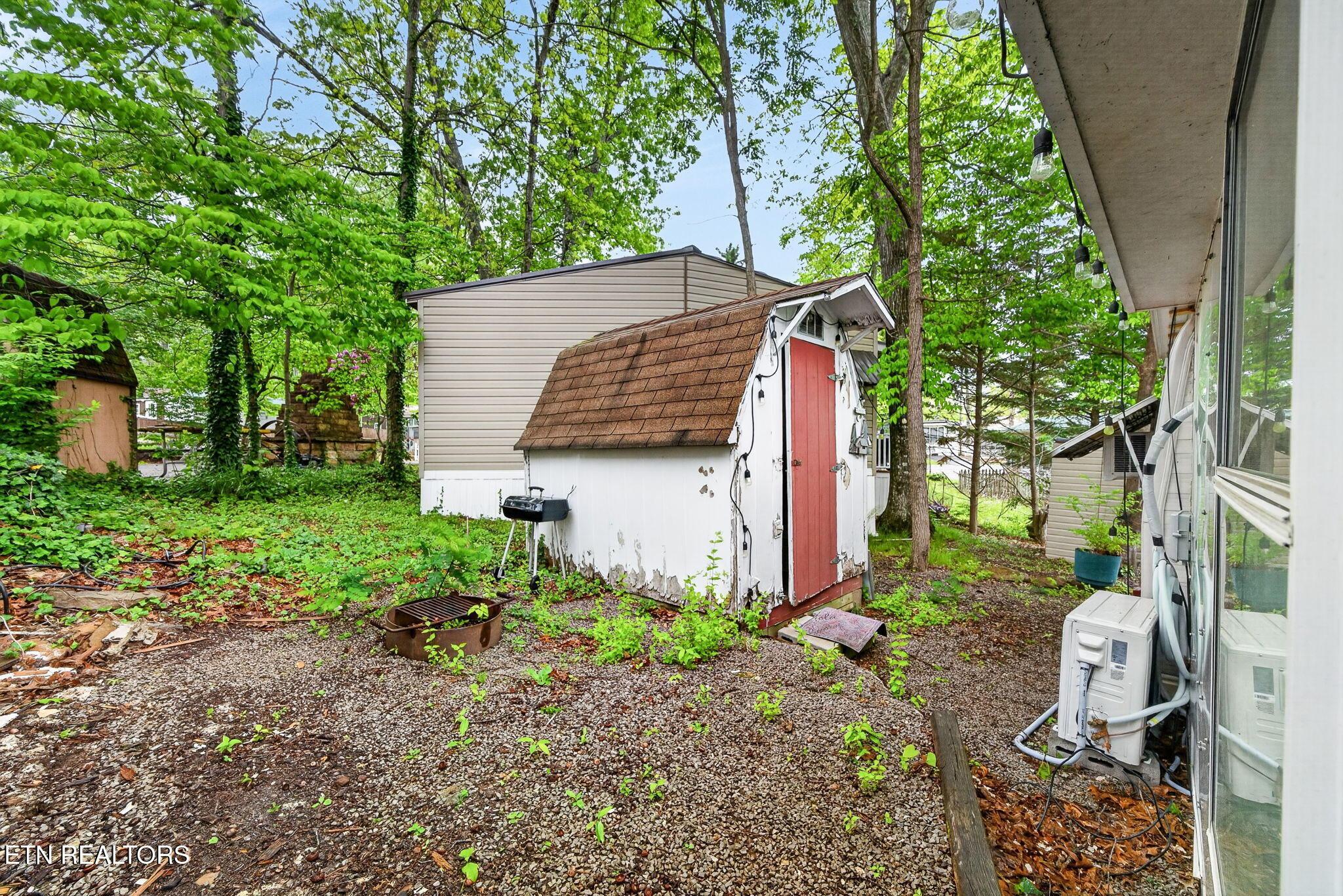 Image 4: 4-web-or-mls-65 Seminole Rd_016_TNPC